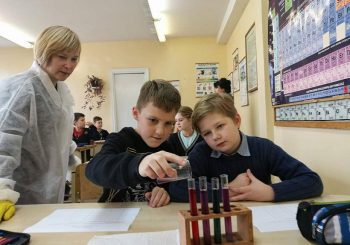 GAMTAMOKSLINIŲ, TYRIMINIŲ IR EKSPERIMENTINIŲ VEIKLŲ DIENA MOKYKLOJE