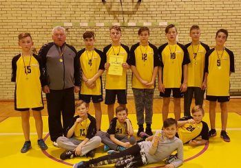 SVEIKINAME BERNIUKŲ FUTBOLO KOMANDĄ