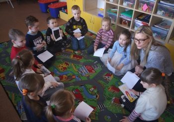 ĮGYVENDINTA SOCIALINIŲ ĮGŪDŽIŲ UGDYMO PROGRAMA
