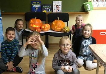 DALYVAUTI „ARBATOS IR ŠVIEČIANČIŲ MOLIŪGŲ” ŠVENTĖJE – PASIRUOŠĘ!