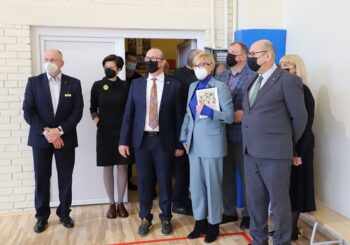 MOKYKLOJE VIEŠĖJO ŠVIETIMO, MOKSLO IR SPORTO MINISTRĖ